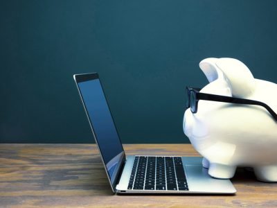piggybank-laptop_SOMN19060_1173209057_is_1560x880